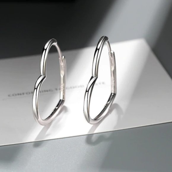 925 Silver Love Heart Hoop Earrings - Picture 10 of 12